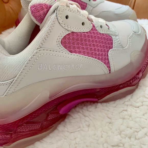 Balenciaga Triple S Sneaker Pink/White NWT 37 - Picture 9 of 14